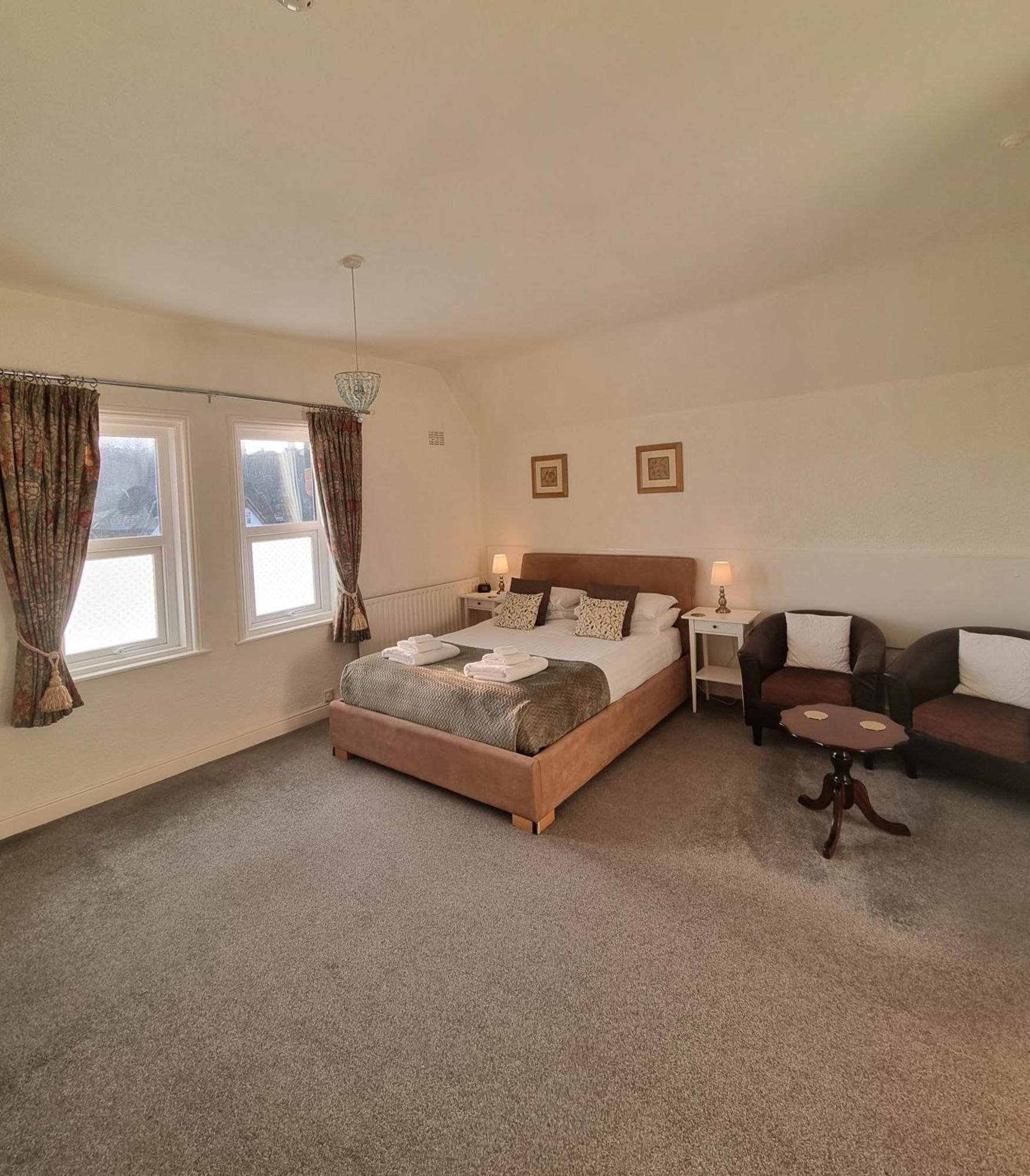 The Cavendish 5*